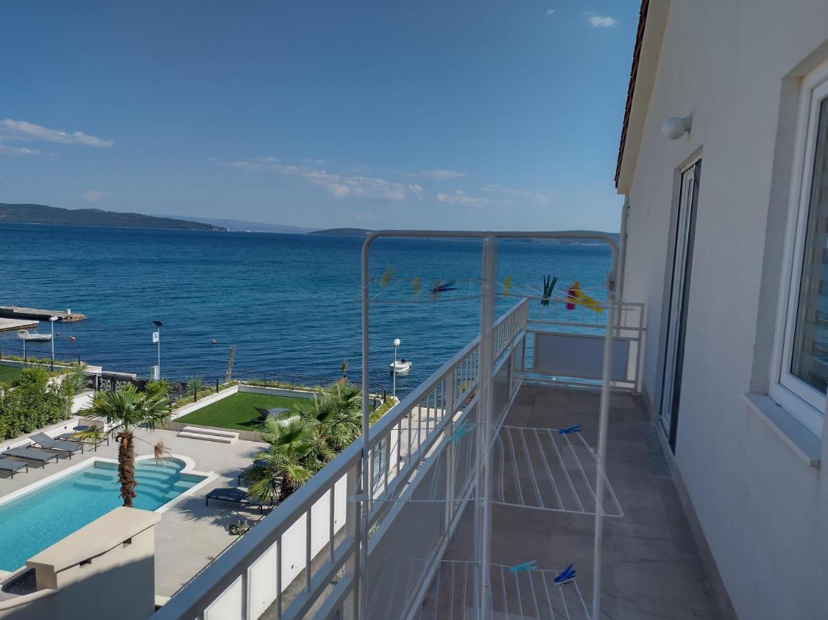 Apartman Figaro Pogled Od Milijun Dolara, 2 Tusa, 2 Wc Kastela Exterior photo