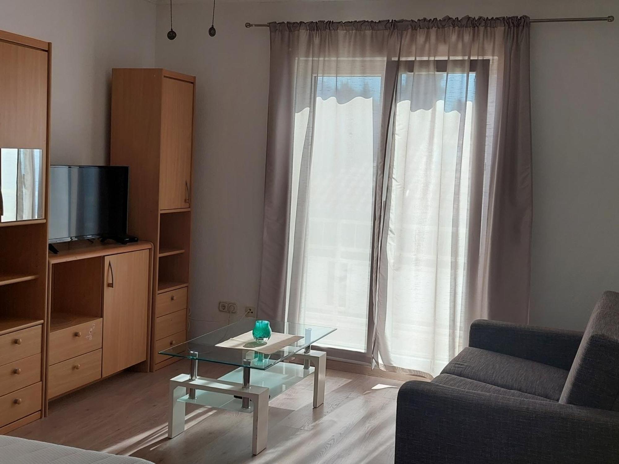 Apartman Figaro Pogled Od Milijun Dolara, 2 Tusa, 2 Wc Kastela Exterior photo