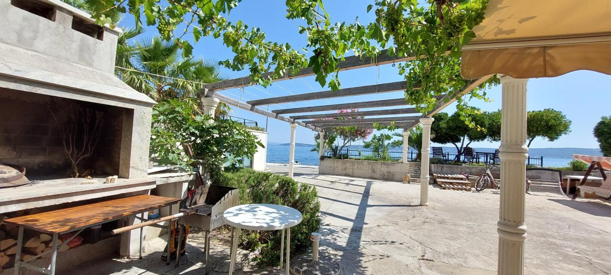 Apartman Figaro Pogled Od Milijun Dolara, 2 Tusa, 2 Wc Kastela Exterior photo
