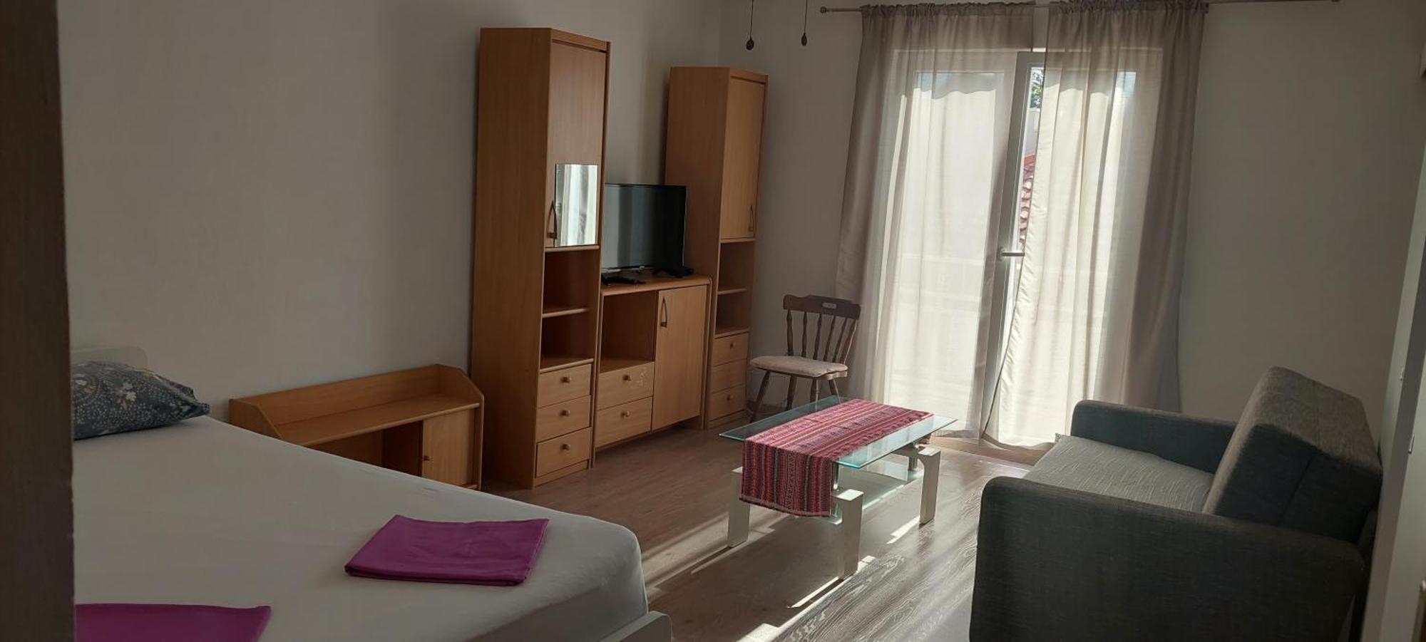 Apartman Figaro Pogled Od Milijun Dolara, 2 Tusa, 2 Wc Kastela Exterior photo